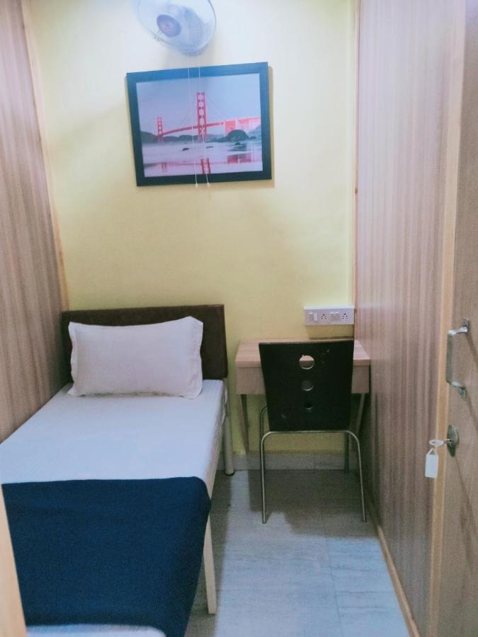 Royal Cabin Stay Мумбай Екстериор снимка